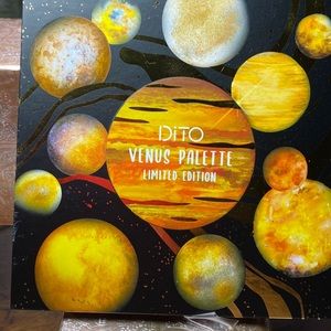 Dito, New Venus palette.